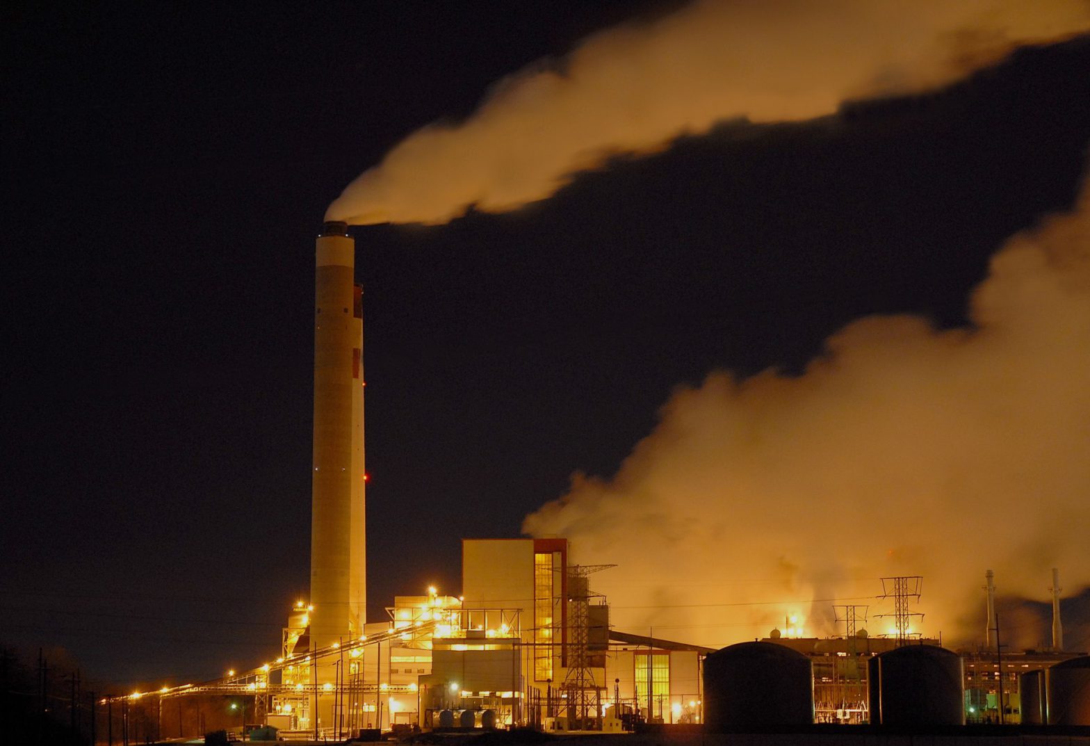 Las emisiones de CO2 aumentaron en España hasta el 7,6% en 2015